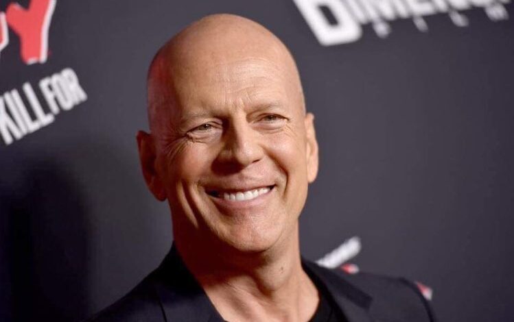 Actor Bruce Willis cumple 68 años, reaparece en redes sociales